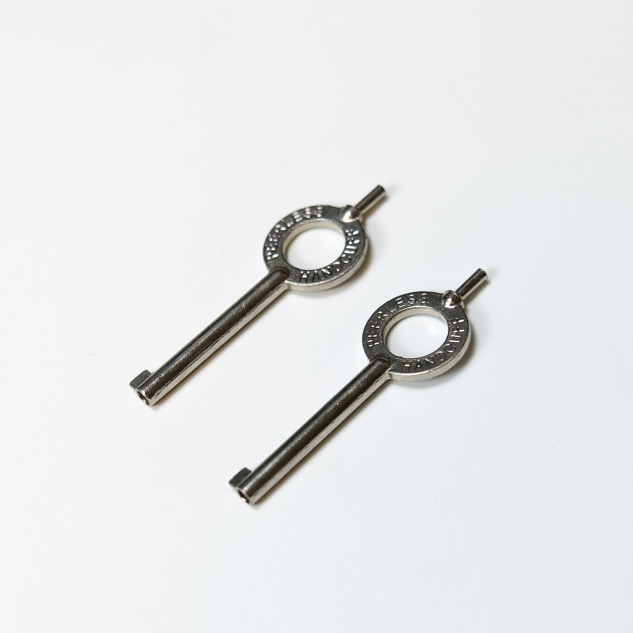 ★最終値下★中古の米国製 手錠 PEERLESS HANDCUFF s-l500.jpg